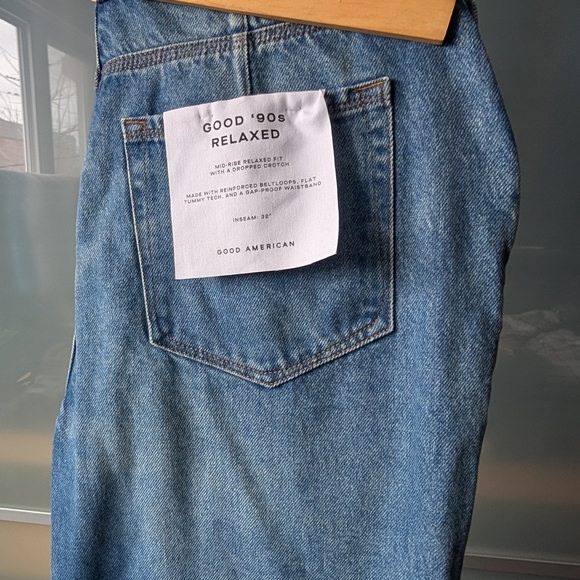 🔖NWT Good American Good 90s Relaxed Fit Mid-rise Baggy Jeans - 10/30 32" Inseam - Picture 8 of 14